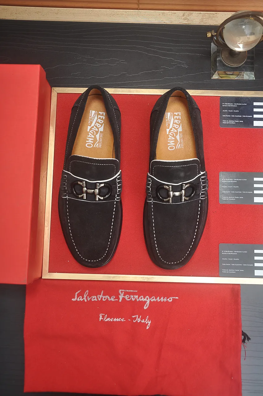 Men's shoes 💰440💶[Ferragamo/Ferragamo] The latest model in the counter. Original imported high-quality cowhide with open sides + imported 🐂 water-dyed cowhide lining + original luxury metal buckle + original combined outsole. No pressure for comparison. 38--45 (45 is custom-made and cannot be returned or exchanged)